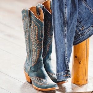 Turquoise Ariat Casanova tall western boots